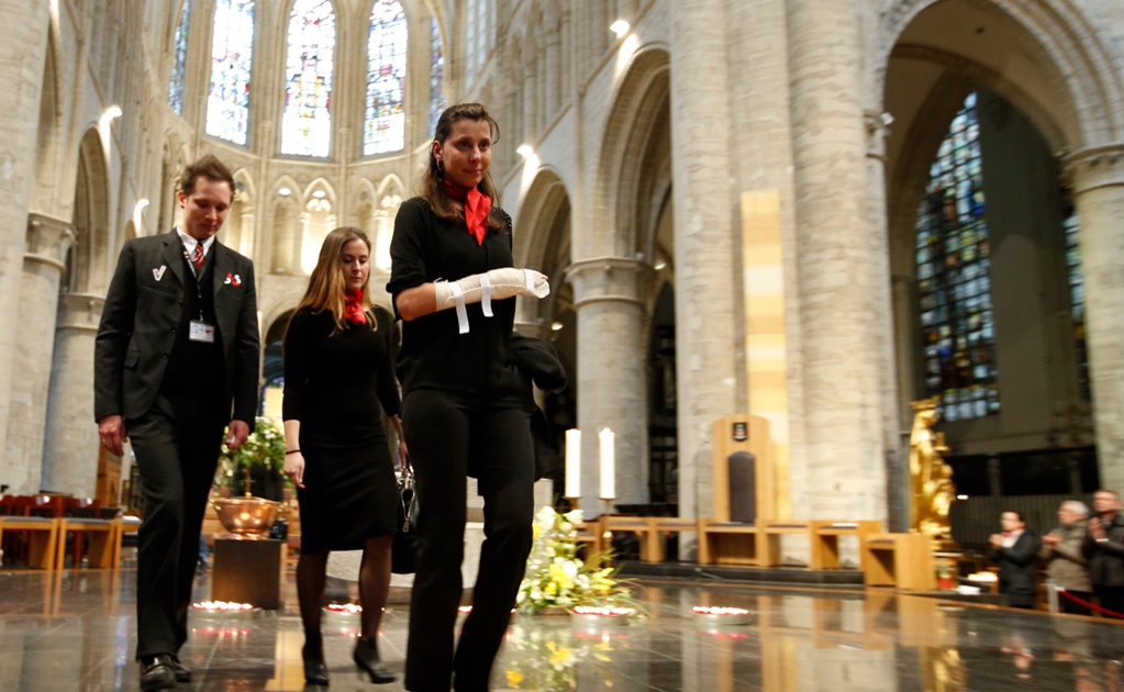 Celebran misa en catedral de Bruselas en honor a víctimas