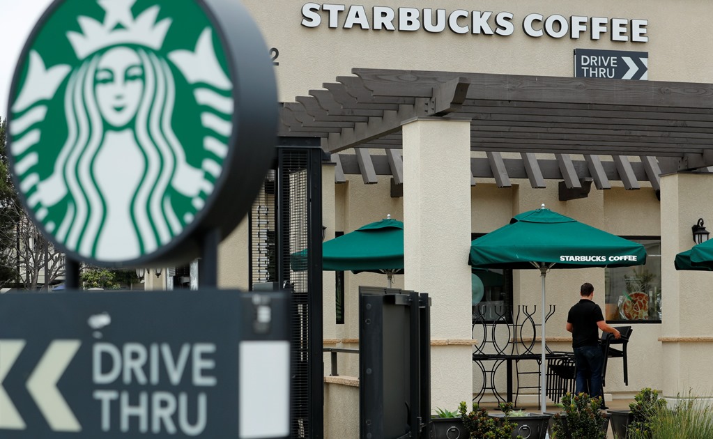 ​Tras video viral, Starbucks capacita a personal contra el racismo