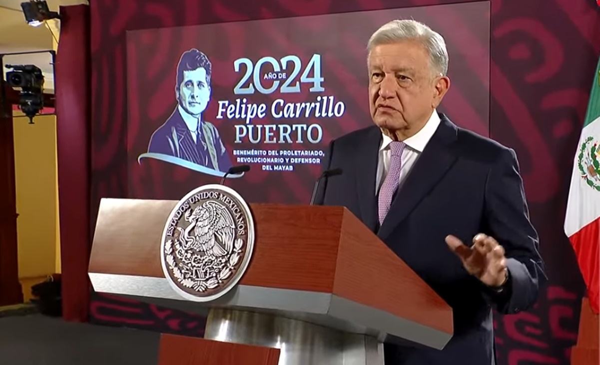 AMLO dice que jóvenes frenaron la "derechización" en CDMX 