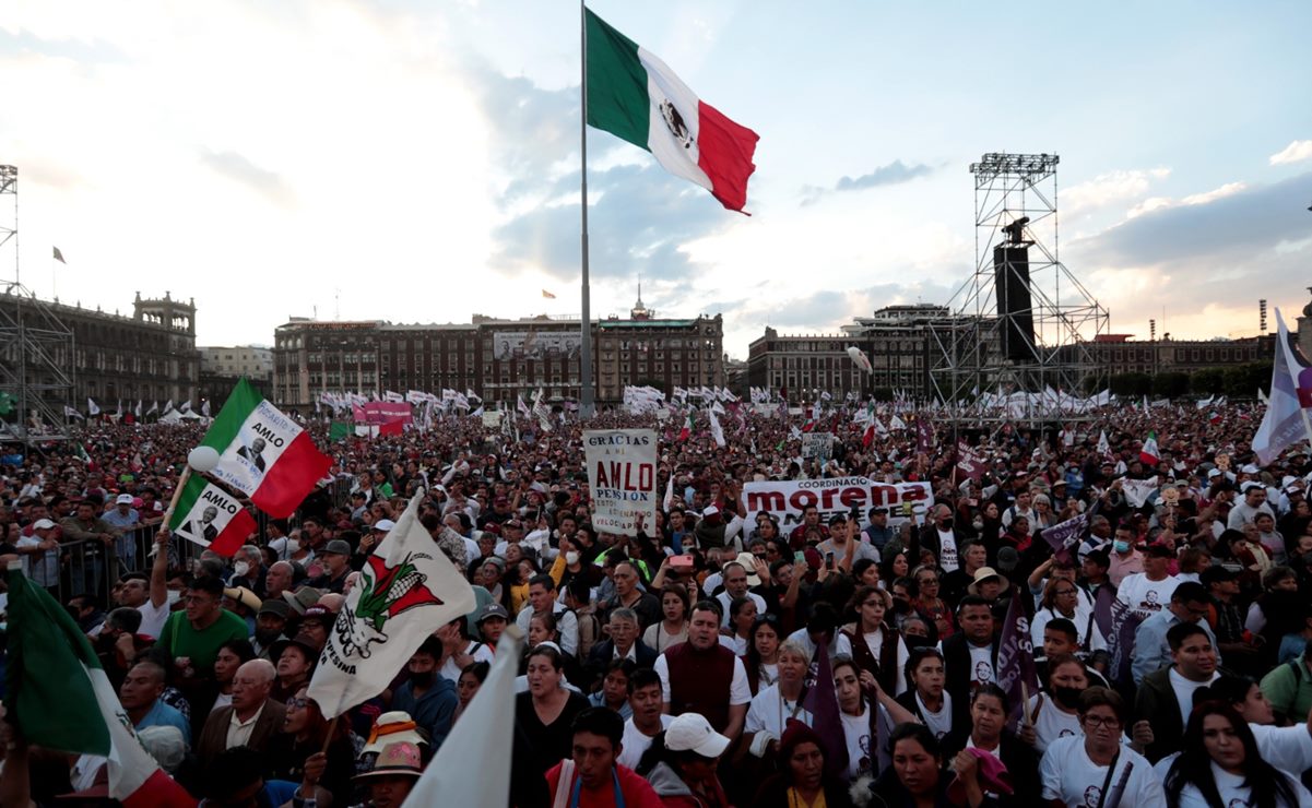 "Periodistas con malos pensamientos contra AMLO serán desaparecidos", se lee en panfleto de mitin