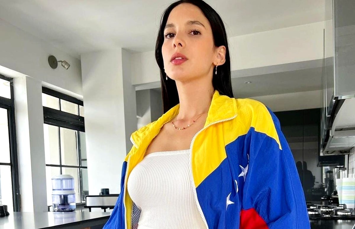 Ary, novia de Luisito Comunica, enciende Instagram con minivestido tornasol