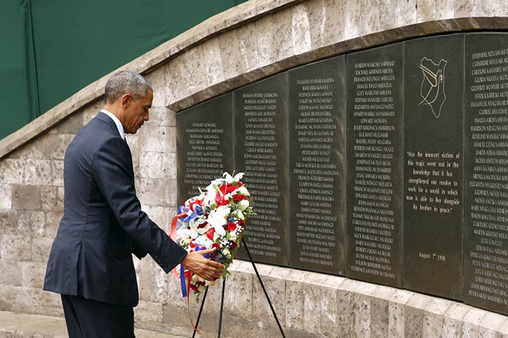 Obama honra a víctimas de atentado en Nairobi