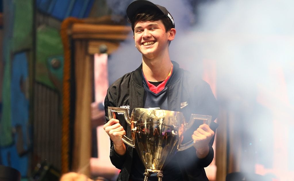 Estadounidense de 16 años gana 3 mdd en el Mundial de Fortnite