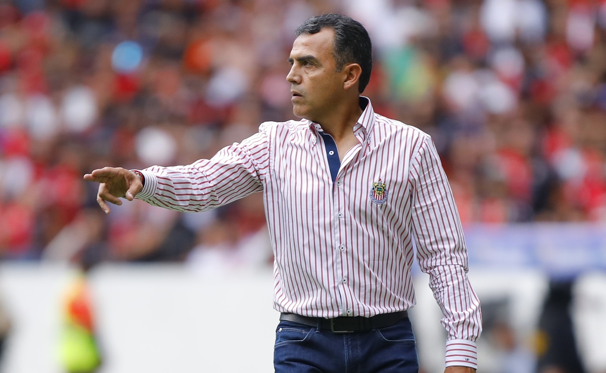 Directivos de Chivas desestabilizan al equipo