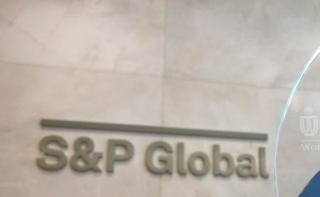 S&P Global Ratings revisa perspectiva de México de estable a negativa