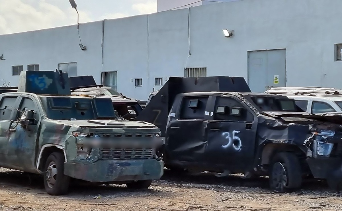 FGR destruye 50 vehículos “monstruos” en Tamaulipas usados por el "grupo escorpiones"