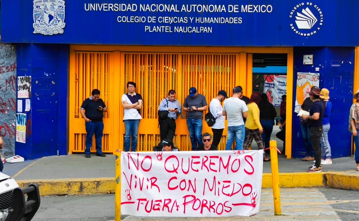Estudiantes toman CCH Naucalpan; exigen la erradicación de "porros"