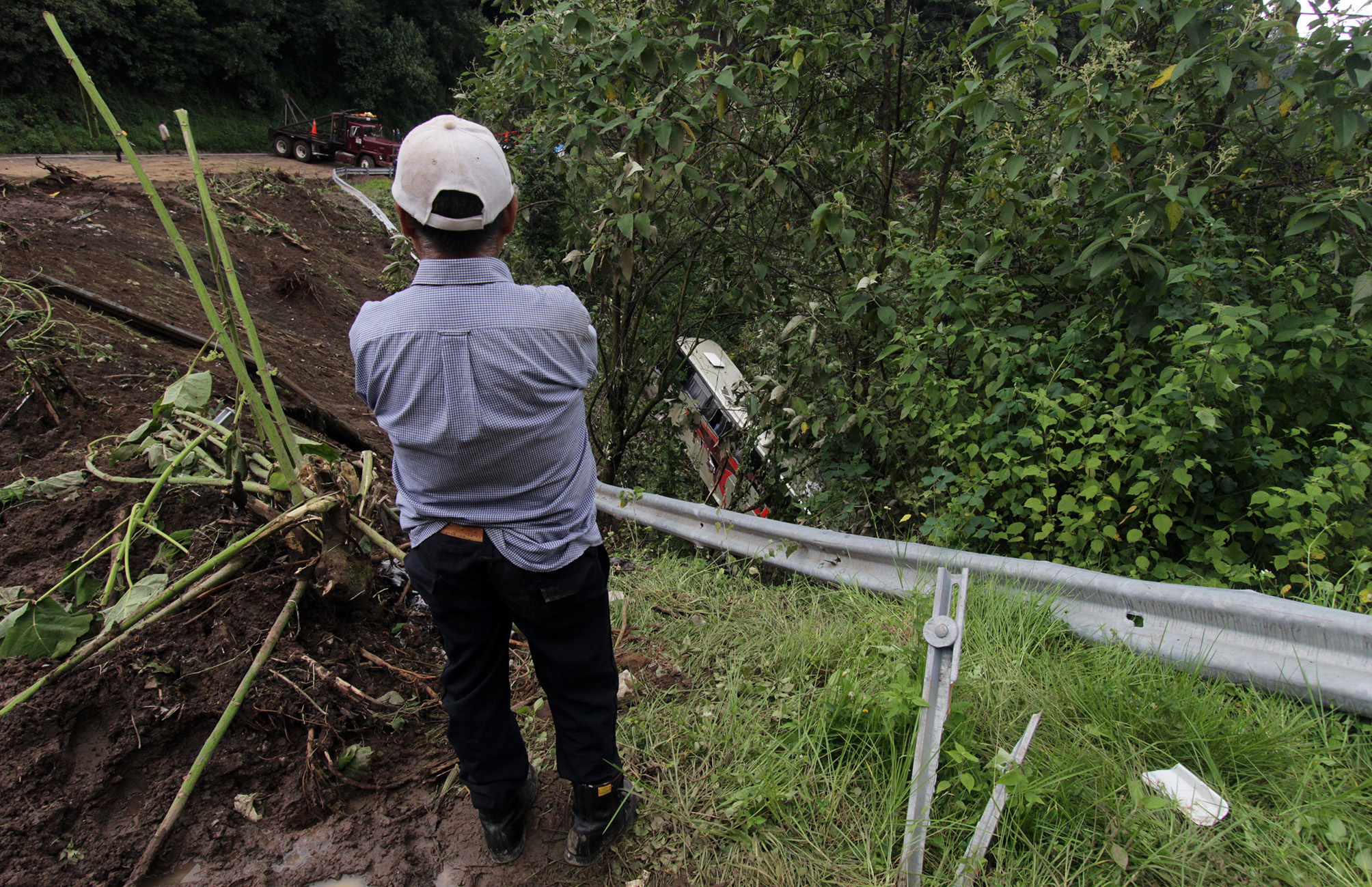 'Earl' deja 28 personas fallecidas en Puebla 