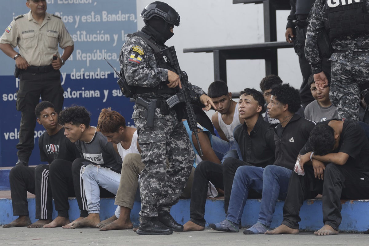 Casi 2 mil detenidos en Ecuador en ocho días de "conflicto armado interno"