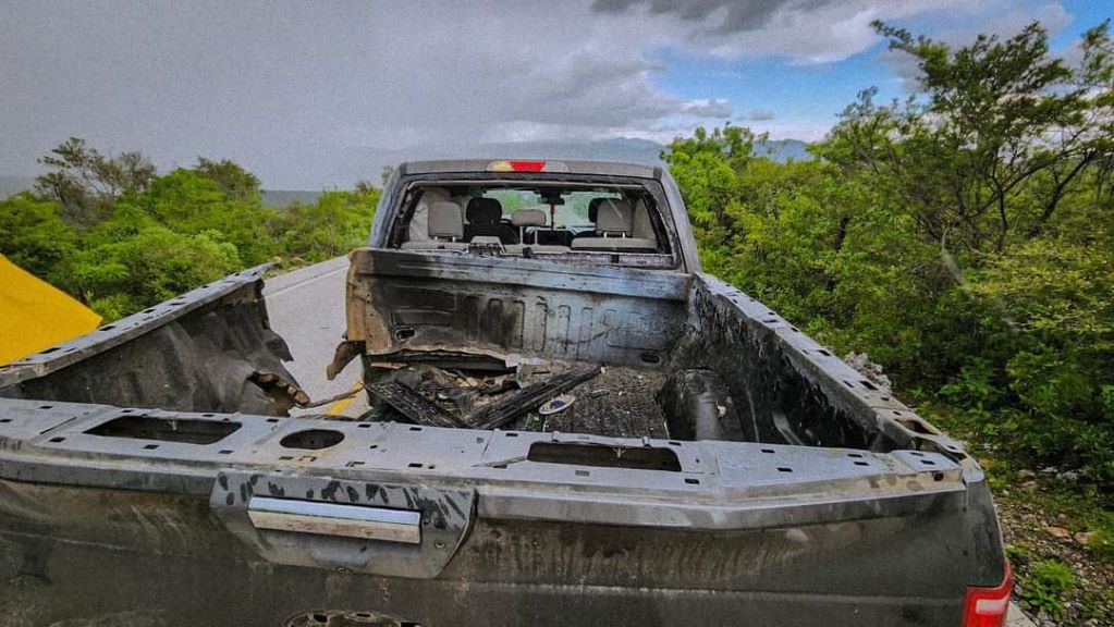 En marcha fúnebre, explota vehículo cargado de pirotecnia en Santa Rosa Jáuregui; hay 8 lesionados