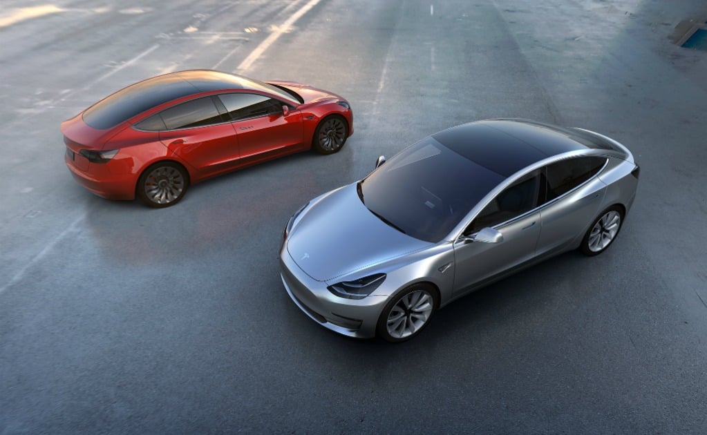 Tesla muestra su nuevo Model 3