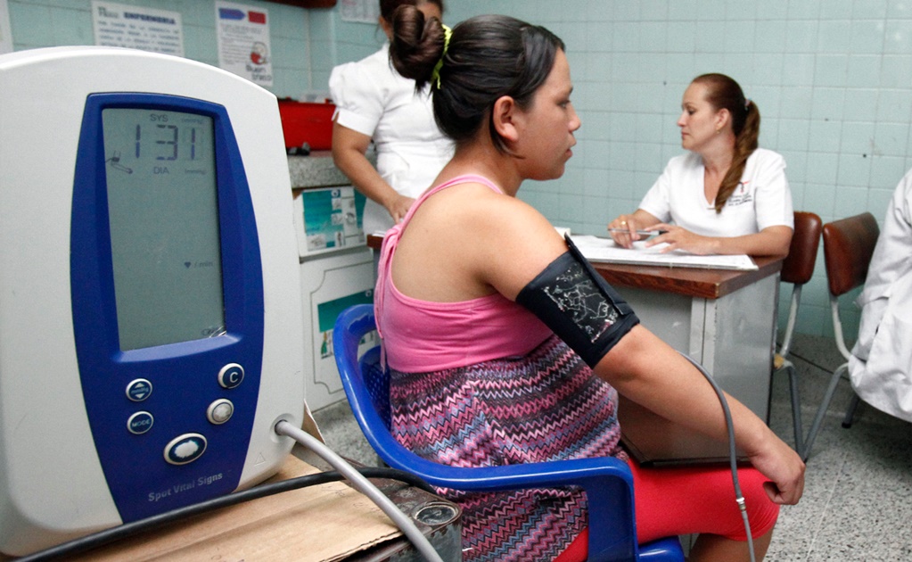 Reportan en Ecuador una embarazada con zika