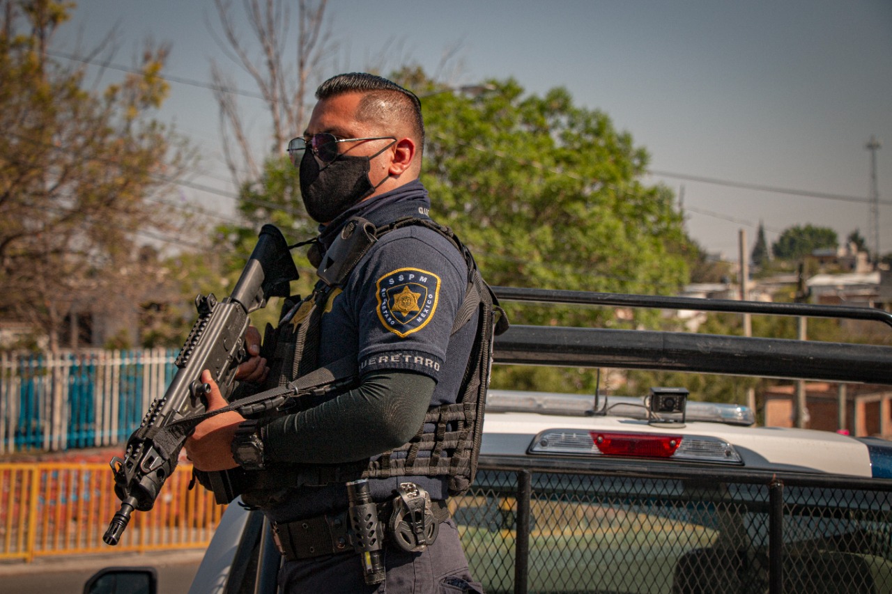 Se quejan de la policía en Querétaro; oficial no intervino en conflicto de comerciantes