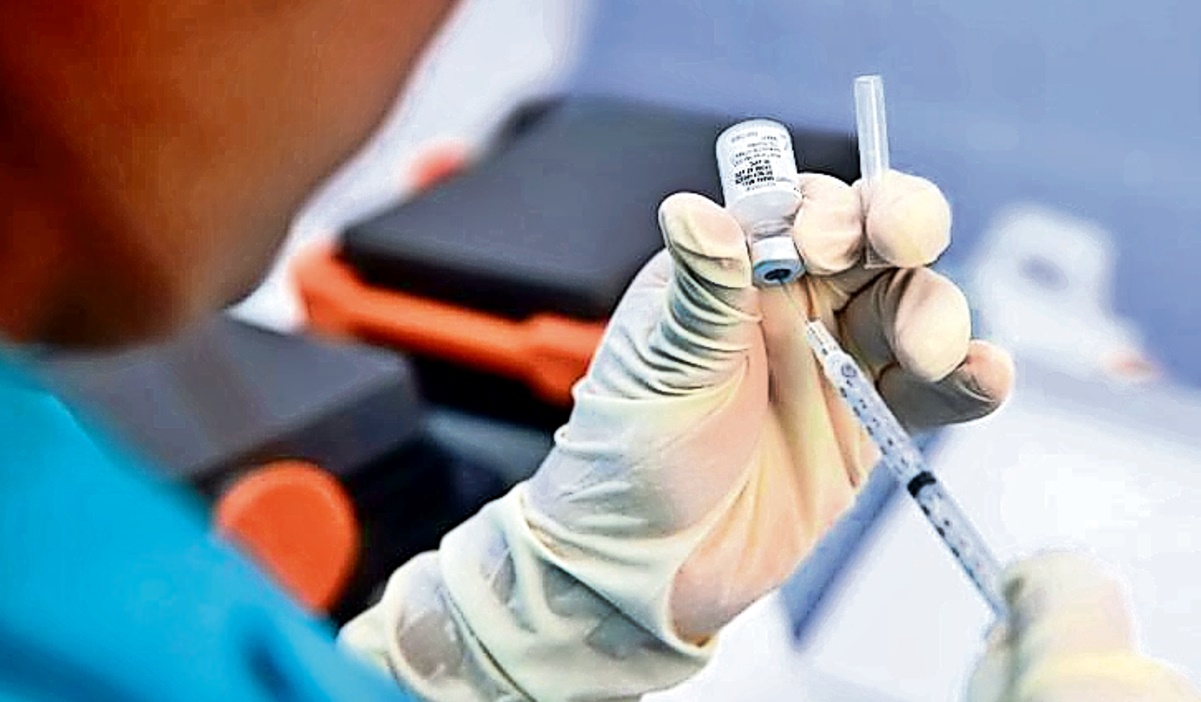 Pfizer solo espera la resolución de la FDA para distribuir su vacuna en México; apoyaría en cadena de frío