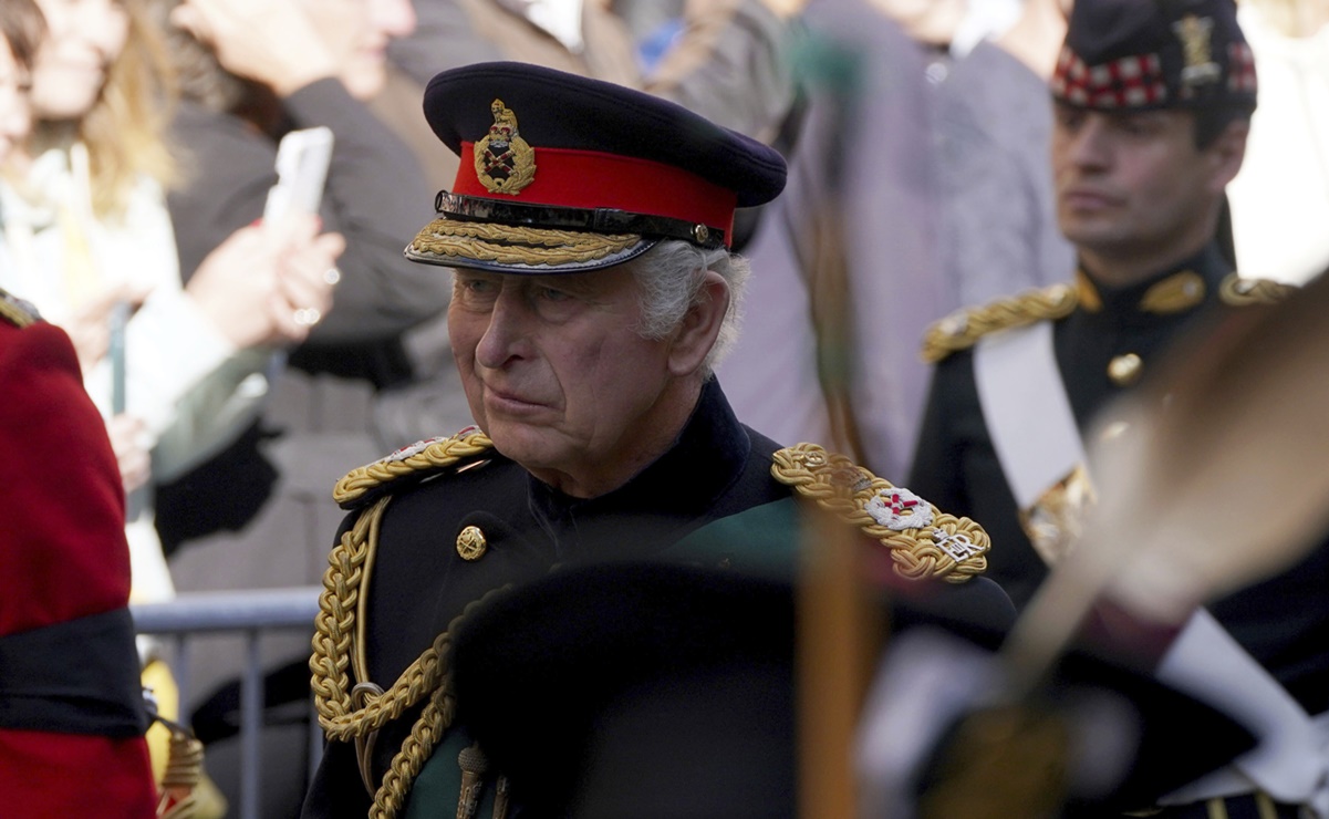 Carlos III recuerda en el Parlamento el legado de la reina Isabel II para respetar los principios constitucionales