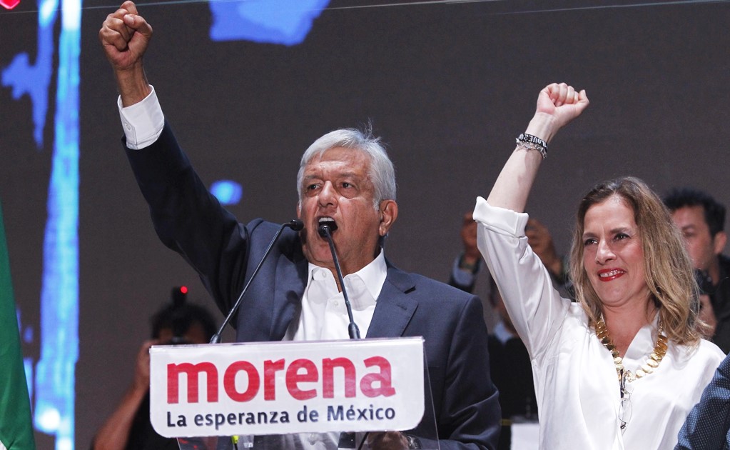 Who drives AMLO?