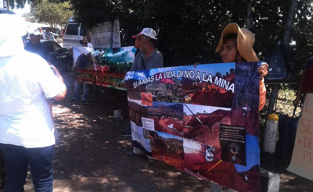 Protestan en Teotihuacán por nuevo aeropuerto