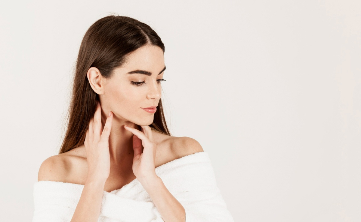 Elimina la papada de tu rostro con esta mascarilla natural a base de yogurt