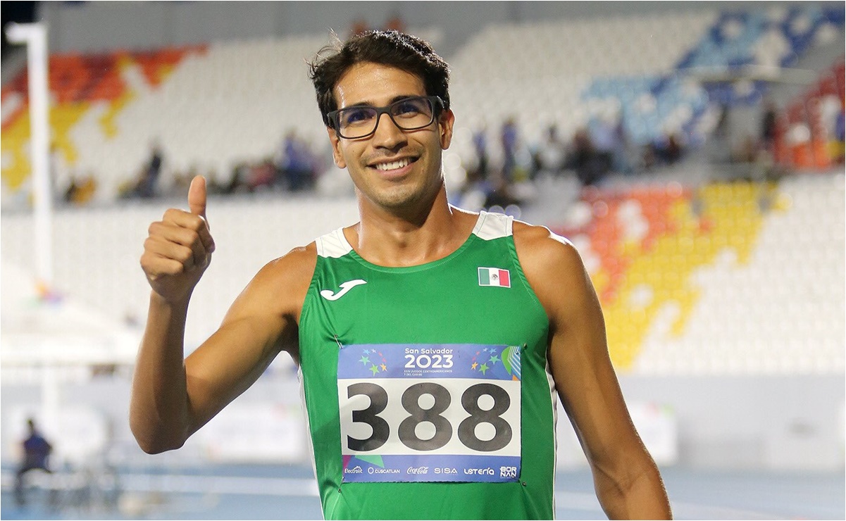 El mexicano Tonatiu López gana la medalla de oro en los 800m dentro del Edwin Moses Legends Meet