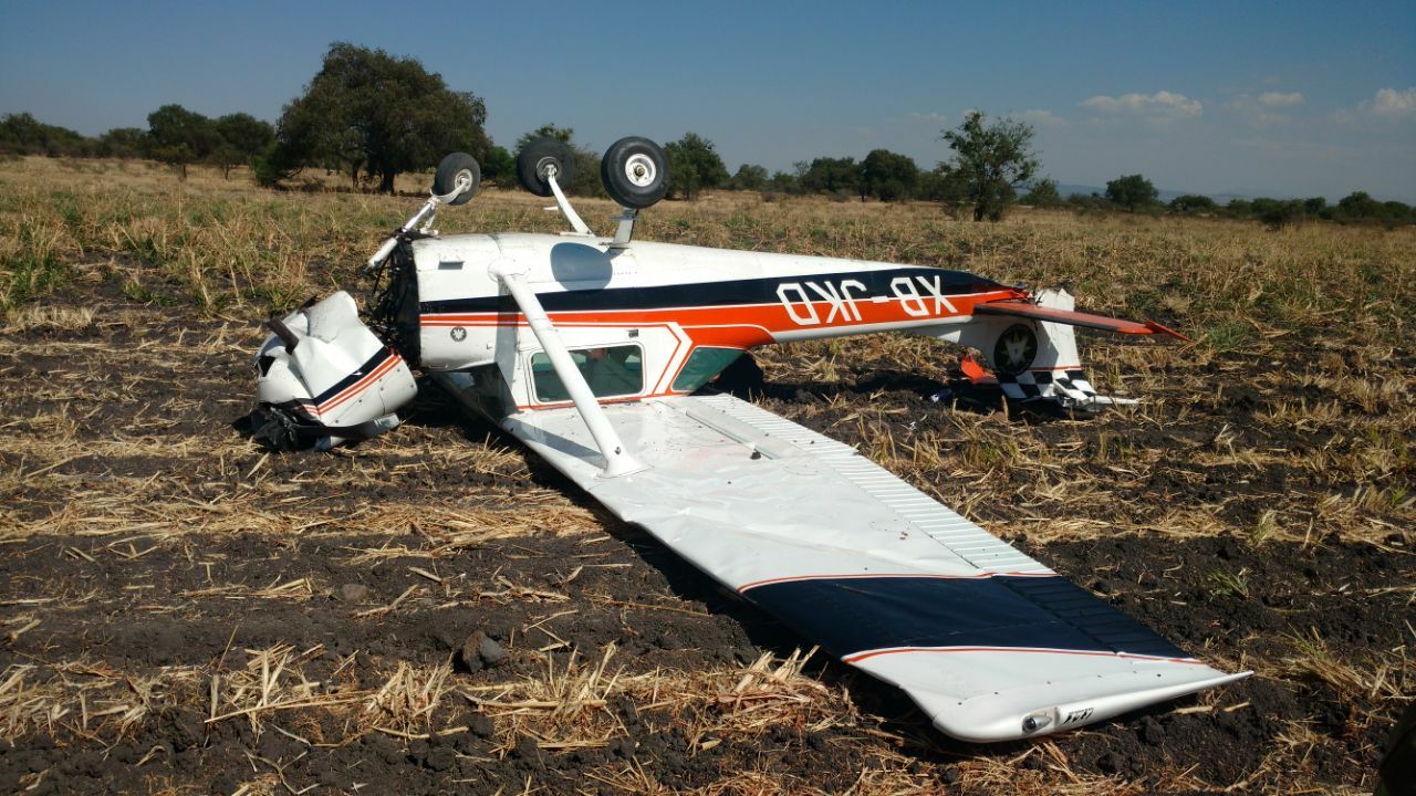 Cae avioneta en Apaseo el Grande