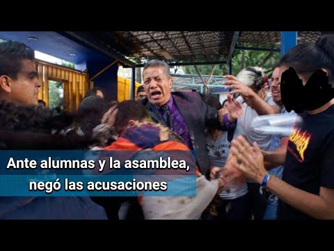 Alumnos del CCH Azcapotzalco expulsan a profesor por presunto acoso