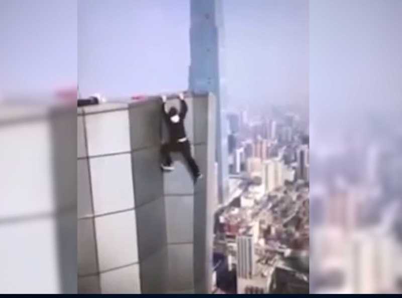 Muere youtuber chino al caer de rascacielos cuando cumplía un reto