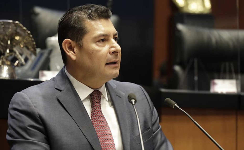 Senador de Morena acusa a la CRE por omisión tras explosión de toma clandestina en Puebla 