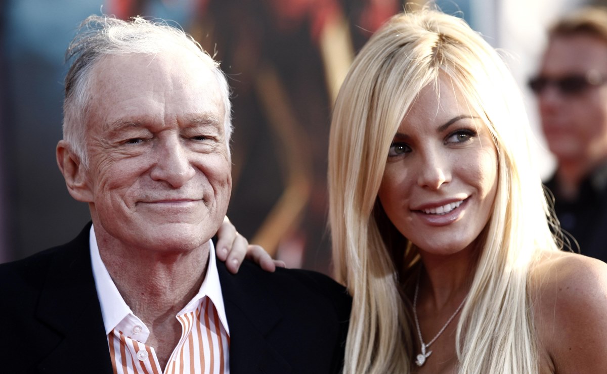 Viuda de Hugh Hefner perdió miles de seguidores por revertir cirugía estética