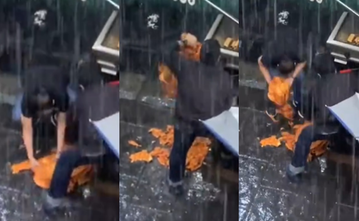 “Todavía sirve”. Empleados de taquería en CDMX levantan del suelo mojado pedazos de carne. VIDEO  