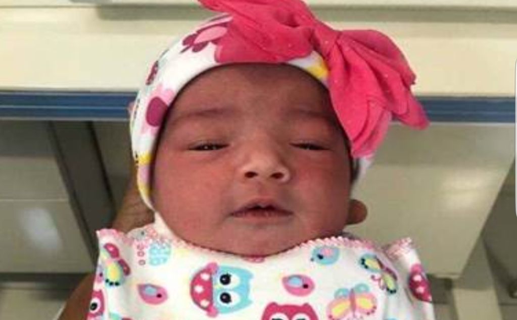 Nace bebé en baño de hospital en Tamaulipas porque a madre le negaron atención 