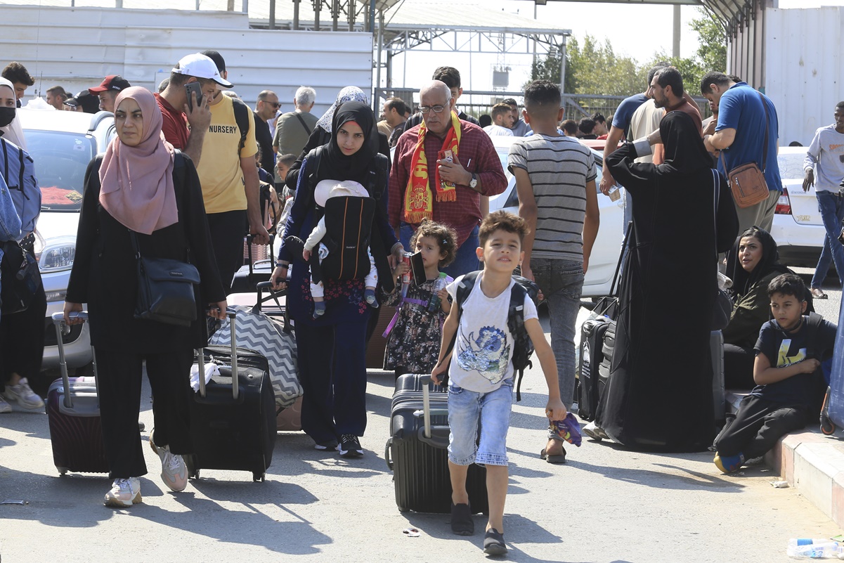 EU no debería aceptar refugiados de Gaza porque son "antisemitas": DeSantis