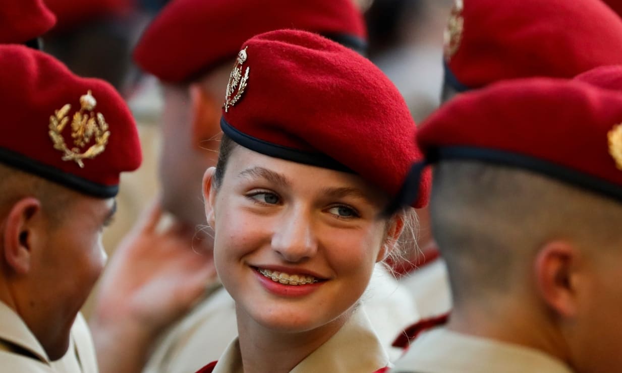 La princesa Leonor y los detalles más importantes de su jura de bandera