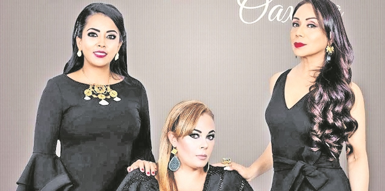 Posan para revista… mujeres “fifís” de la 4T