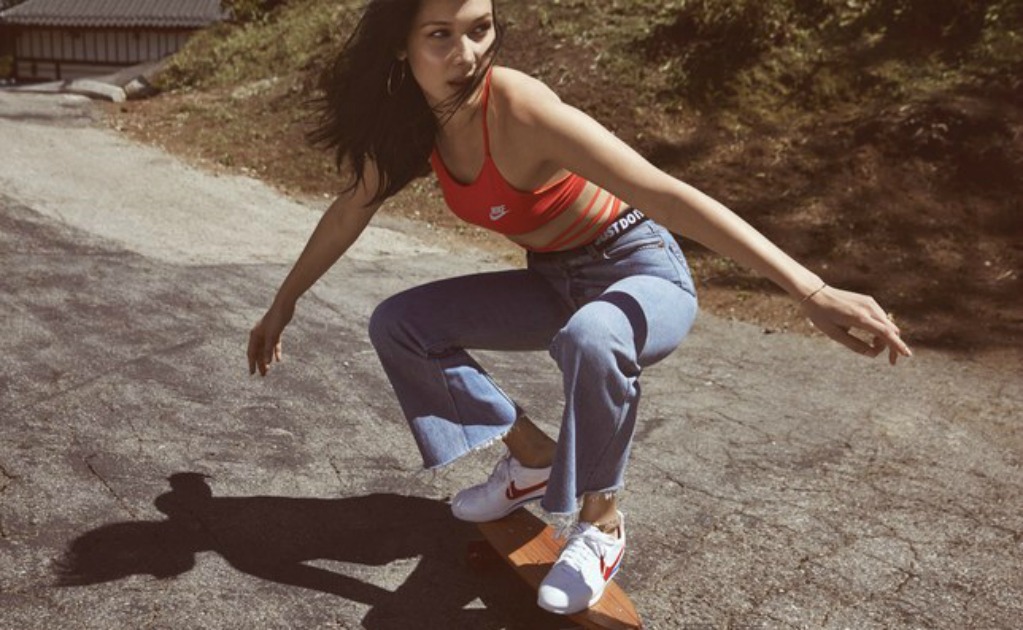 Bella Hadid protagoniza campaña de celebración de Nike Cortez