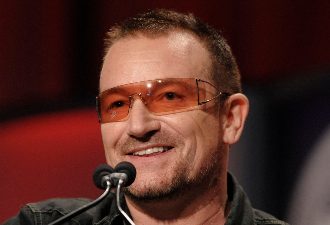 Bono, vocalista de U2, descubrió que era medio hermano de su primo