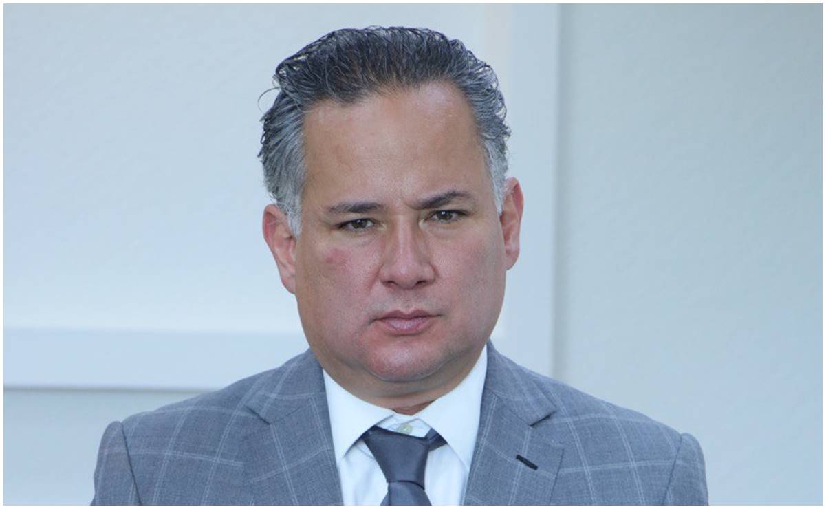 Magistrado del Tribunal Electoral propone regresar candidatura al Senado a Santiago Nieto