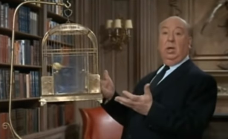 El sarcástico y oscuro tráiler que Hitchcock hizo para “Los Pájaros”
