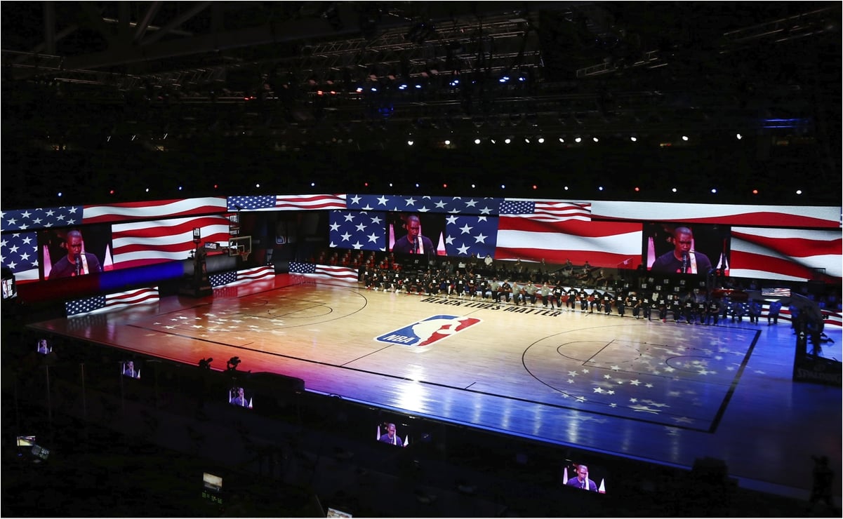 NBA abrirá su burbuja a invitados en los Playoffs