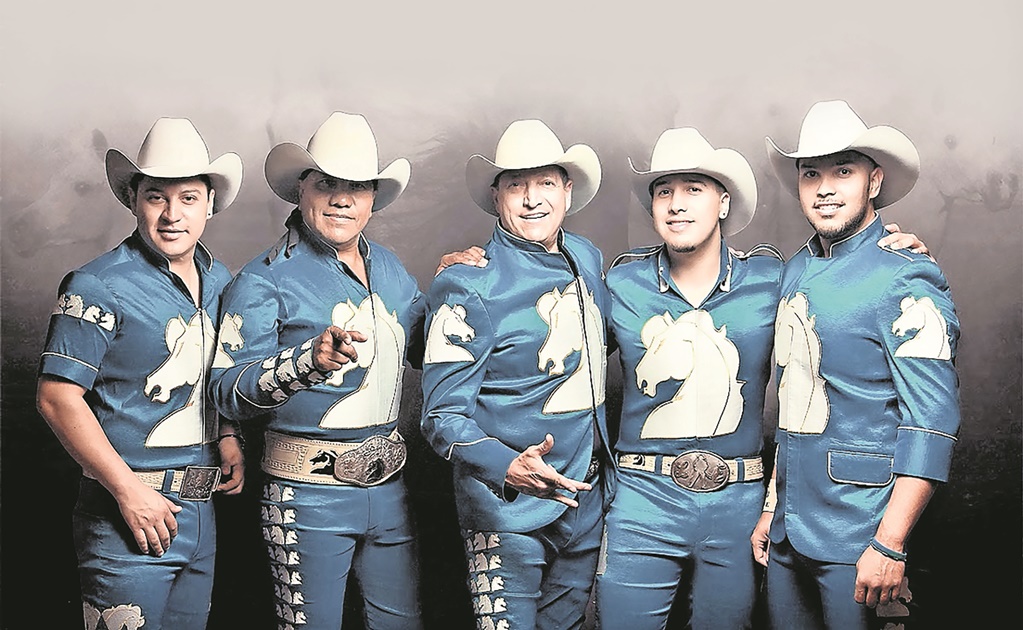 Grupo Bronco lanza comunicado tras desplome de escenario en evento político: "Estamos perfectos"