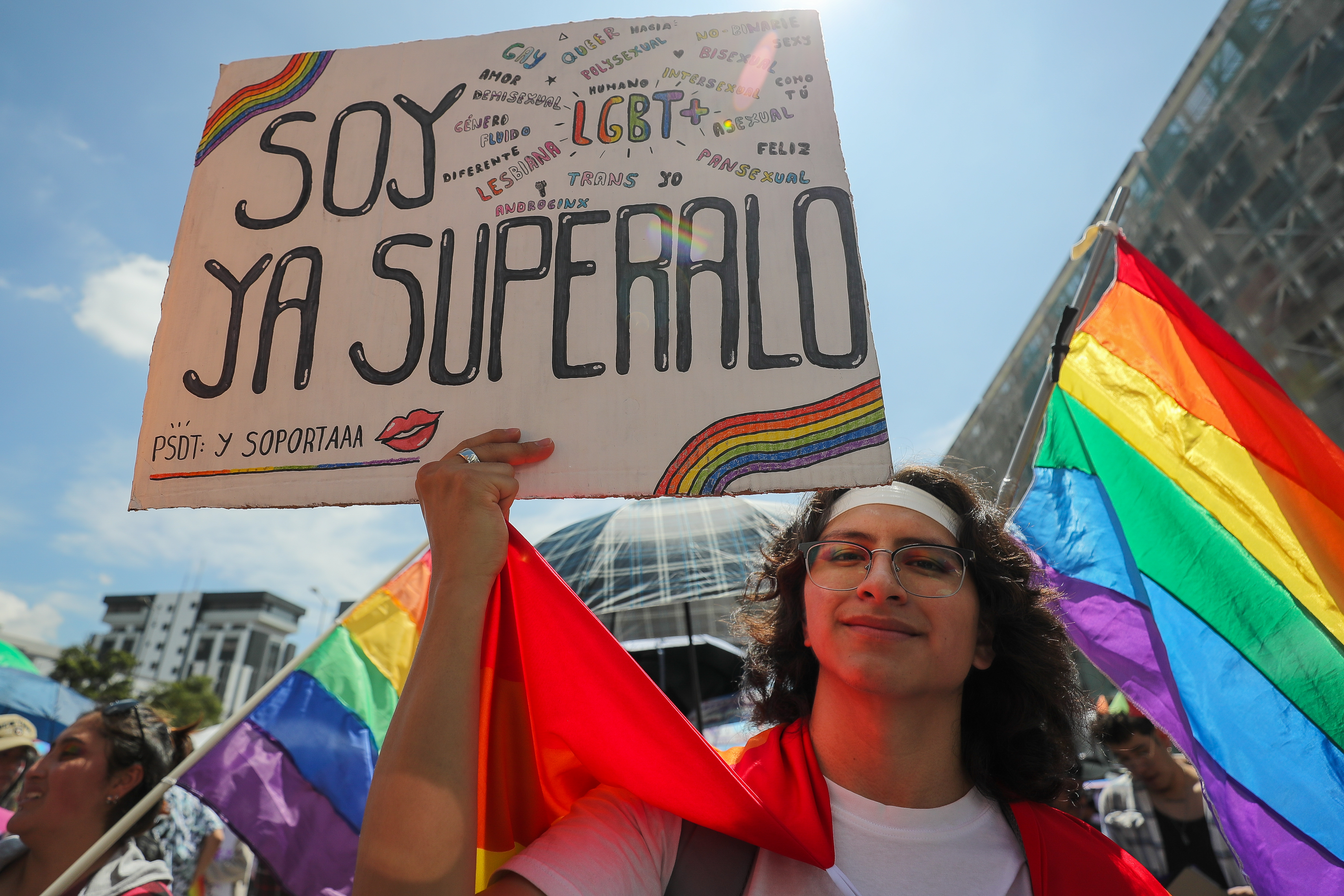 Marcha LGBT 2024 en CDMX: Fecha, horario, ruta y artistas invitados 