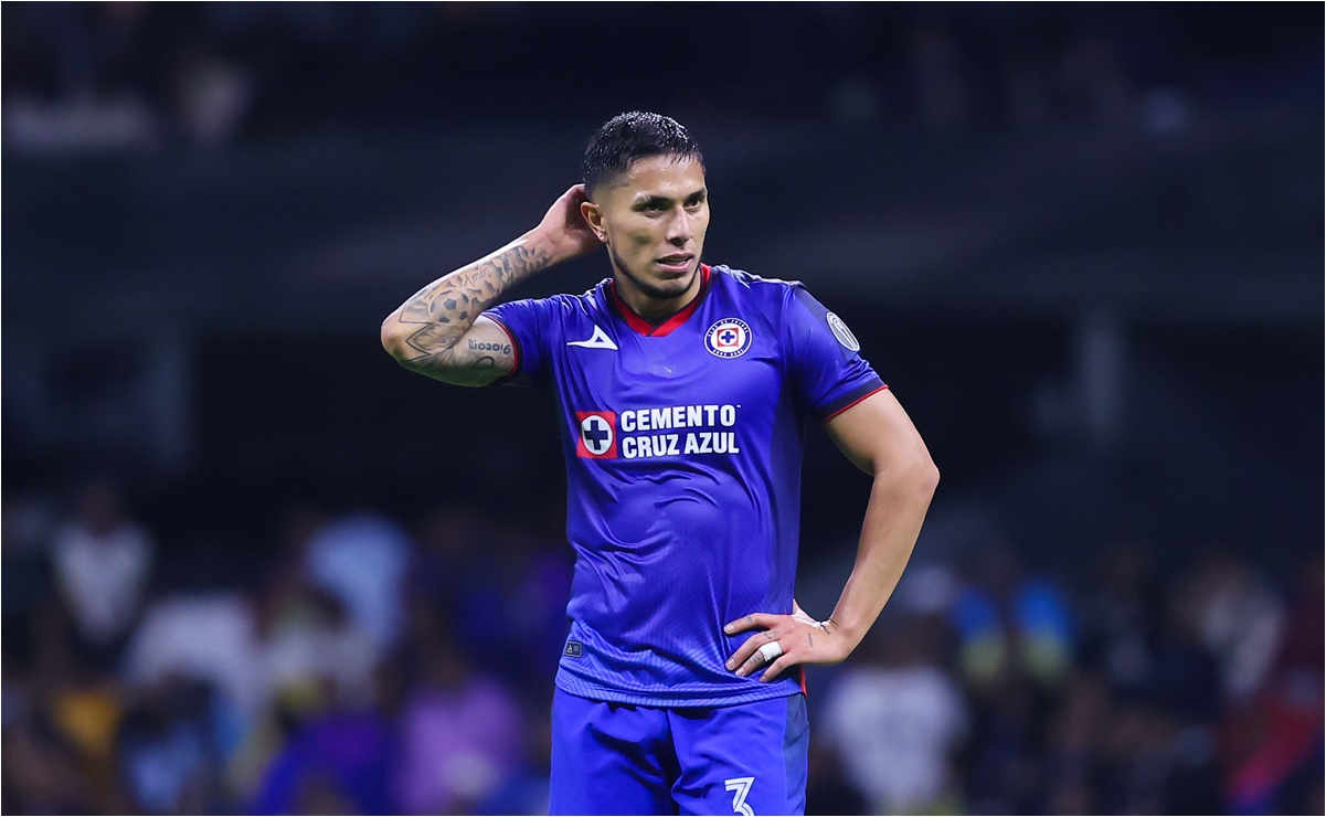Carlos Salcedo ya no es jugador del Cruz Azul
