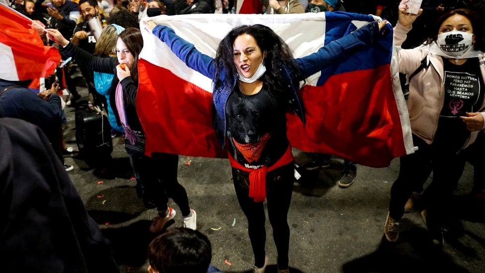 Los retos en el camino hacia una nueva Constitución tras el plebiscito en Chile