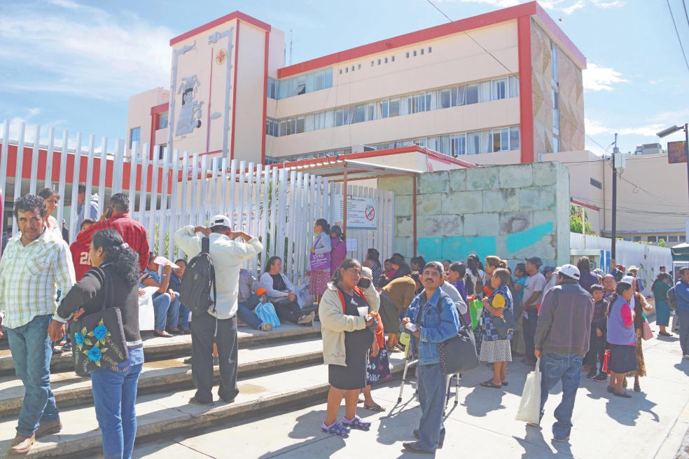Servicios de Salud deben 9 mil mdp en Oaxaca
