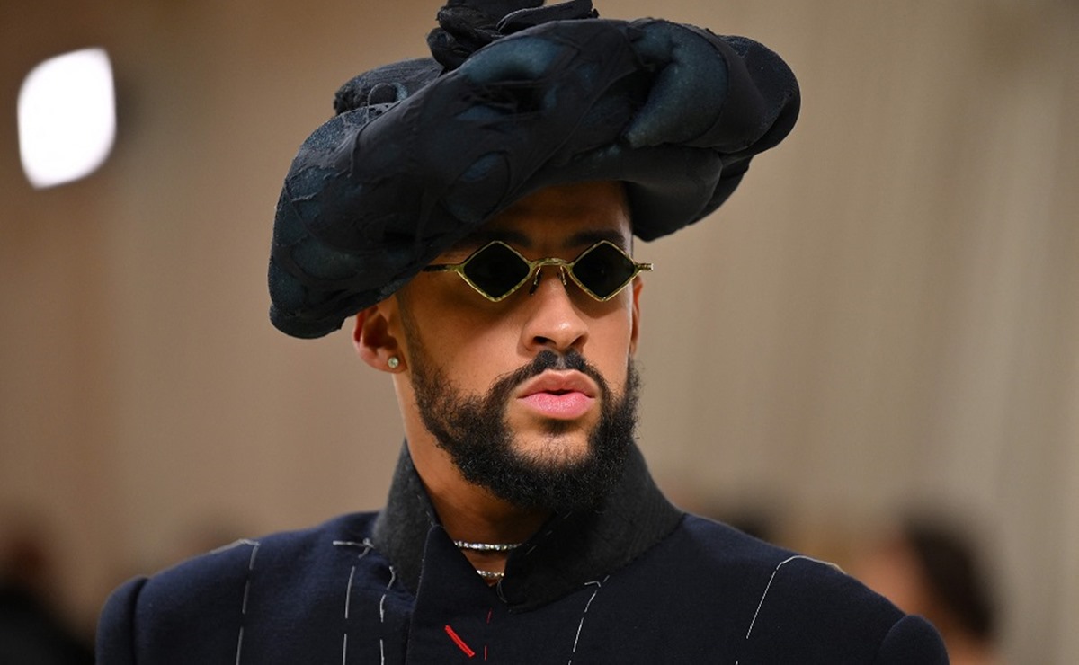 Bad Bunny llega a la Met Gala con increíble traje de Margiela