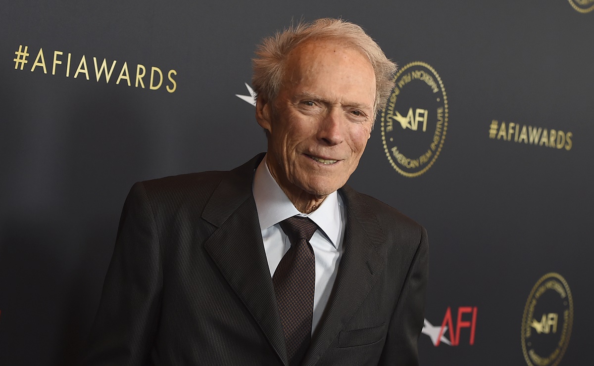 Clint Eastwood cumple 90 años, con 5 matrimonios y 7 hijos