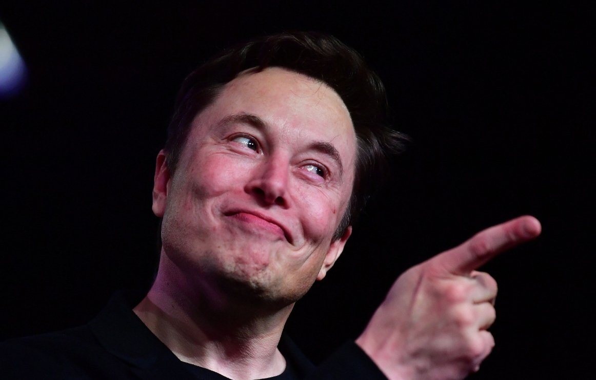Elon Musk contagia sus hábitos a los empleados de Twitter, ahora duermen en sus oficinas