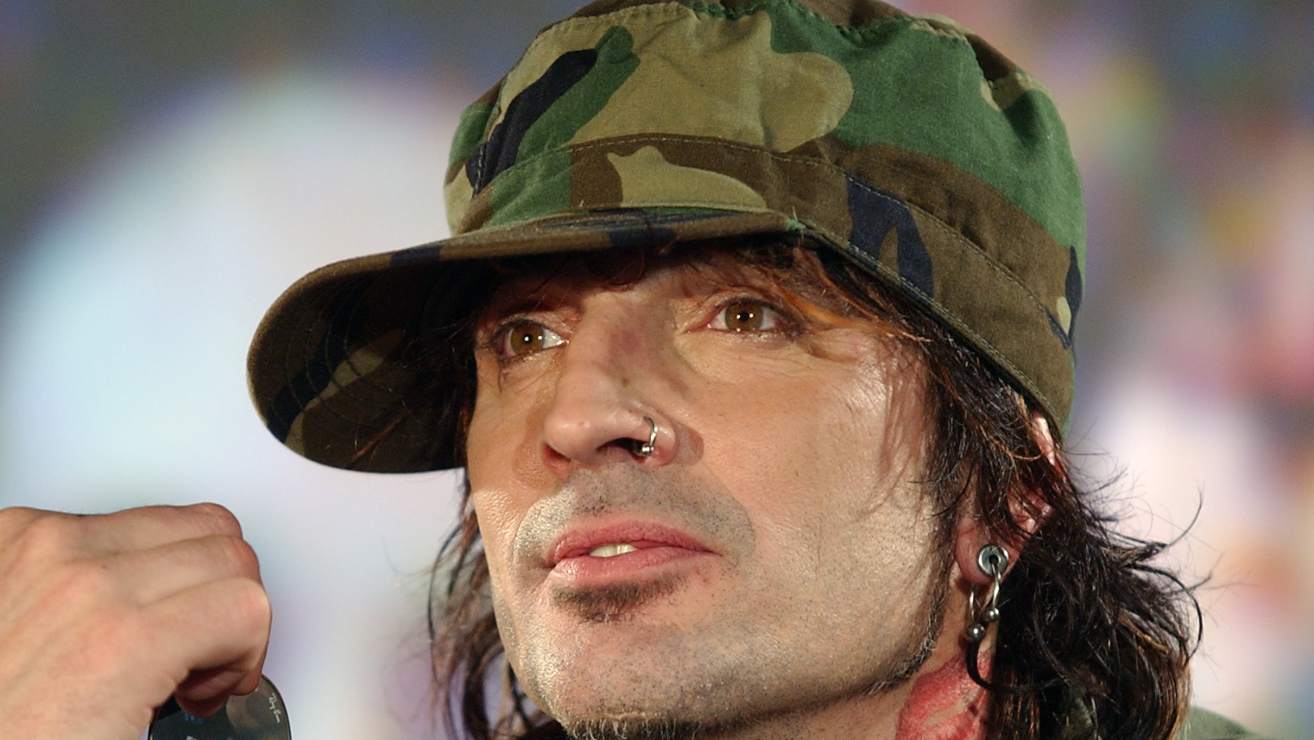 Tommy Lee, ex esposo de Pamela Anderson, asombra al mundo con escandalosa foto explícita