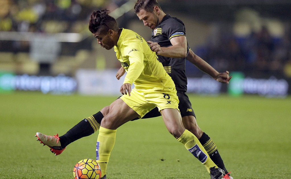 'Jona' juega en la victoria del Villarreal