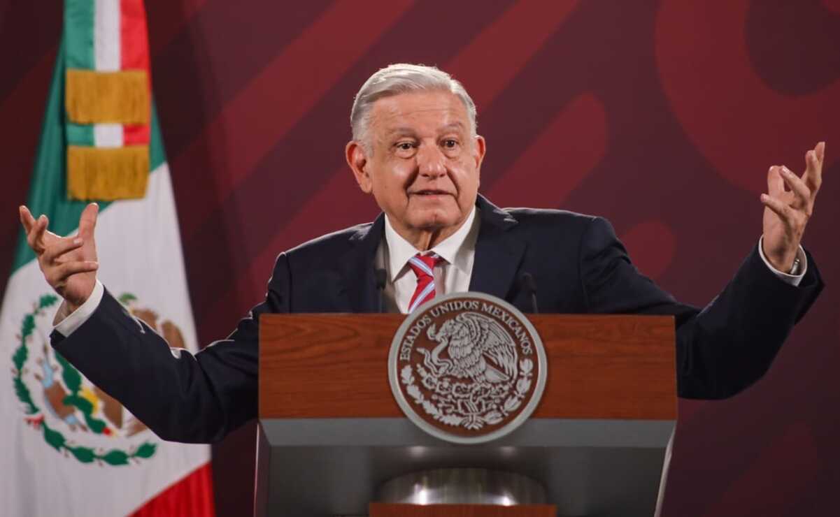 Aspirantes de Morena no tienen prohibido ir a medios conservadores; el que quiera ir con Loret que vaya: AMLO