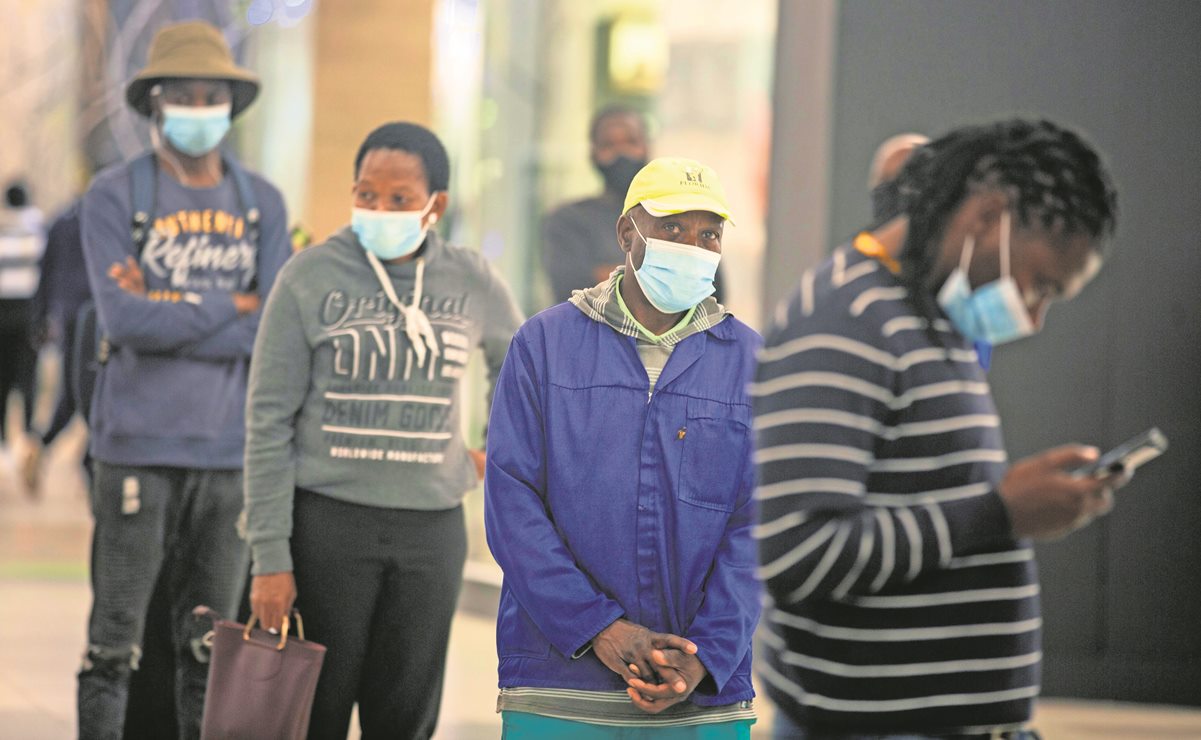 Sudáfrica cree que lo peor de ómicron ya pasó; cifra de muertes no creció